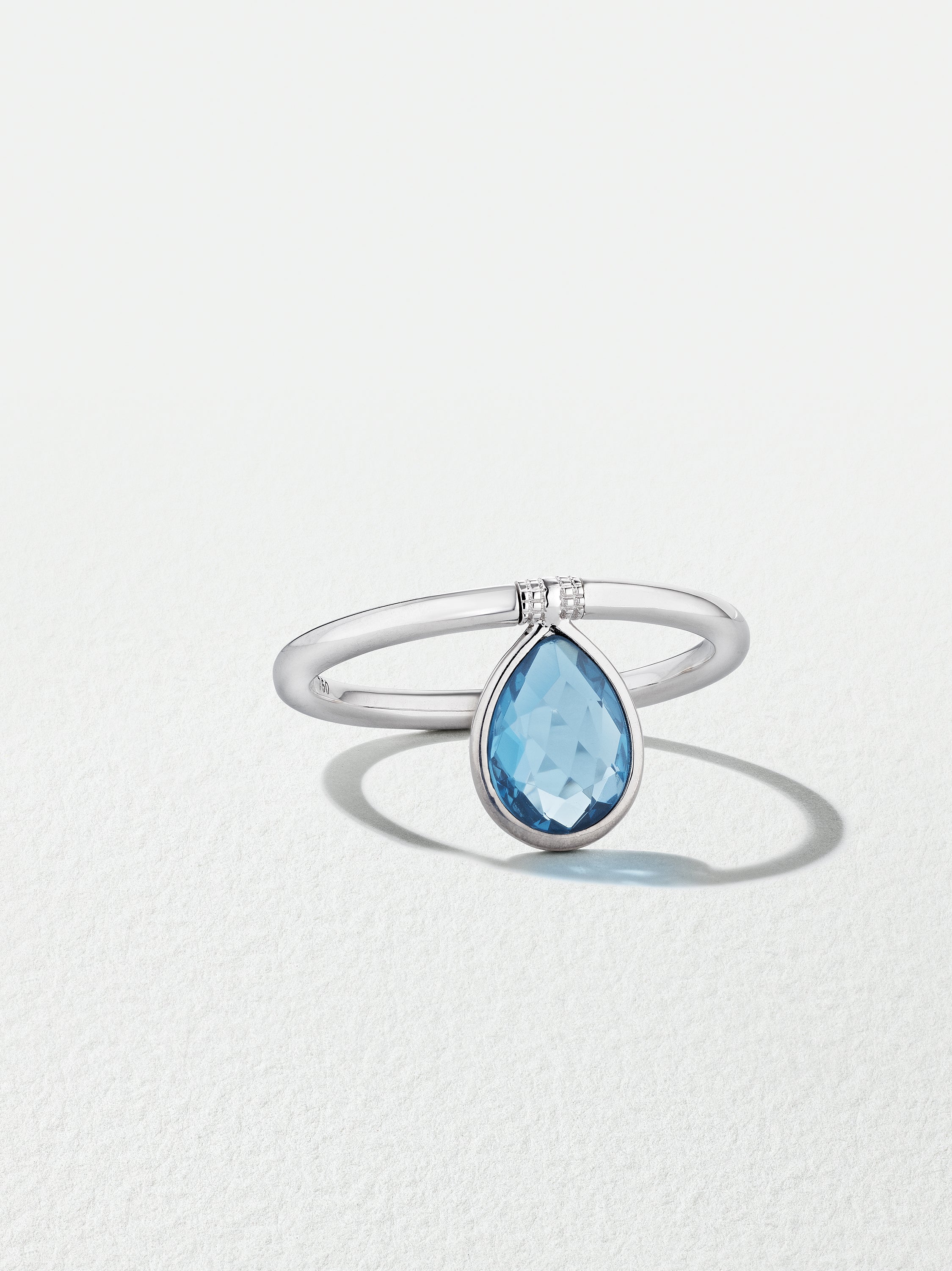 18K White Gold Blue Topaz Mini Flip Ring