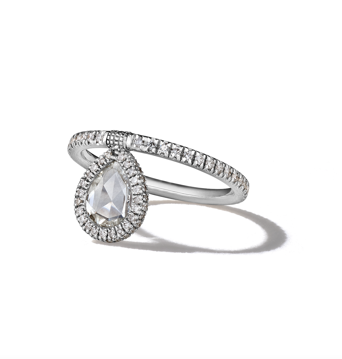 18K White Gold 2.29ct Rosecut Pearshape Diamond Flip Ring