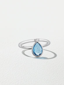 18K White Gold Blue Topaz Mini Flip Ring