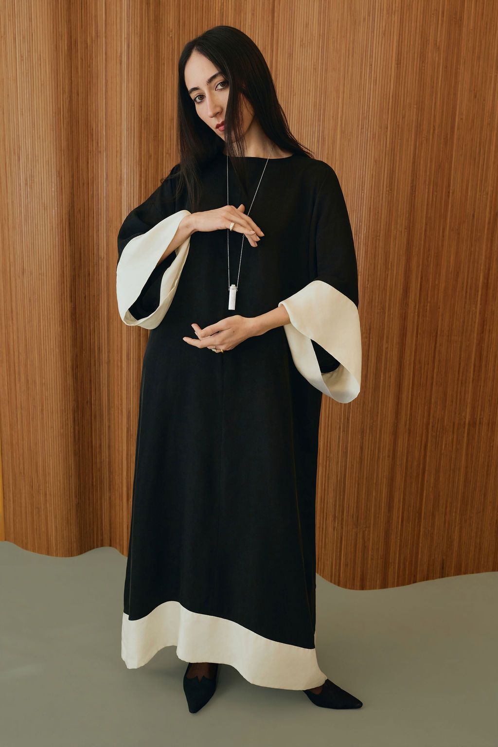 Cabochon Column by Alexis Badiyi | Object II